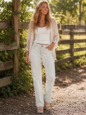 Old Navy Pinstripe Barrel-cut jeans - Distressed Jeans
